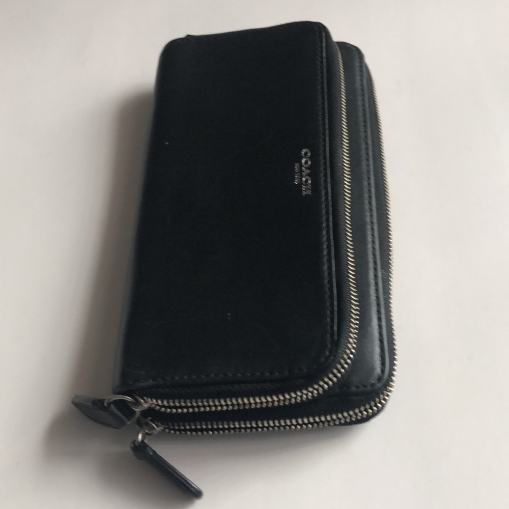 Coach Wallet - Picture 2 of 8